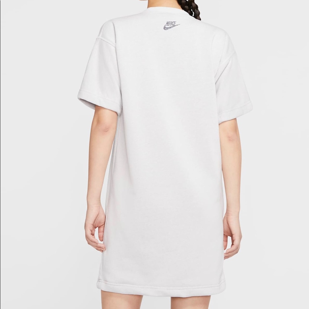 Nike Move 2 Zero T-shirt dress in light gray - Picture 4 of 5